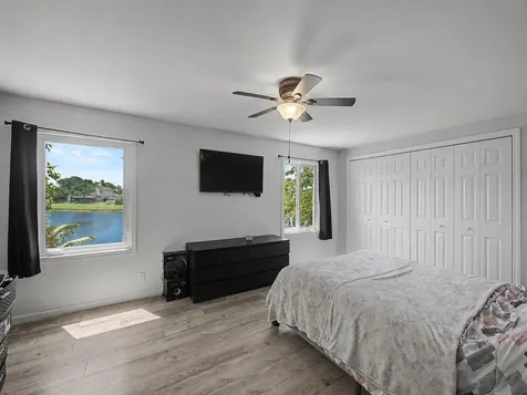 4675 Lakeside Circle West Palm Beach FL 33417