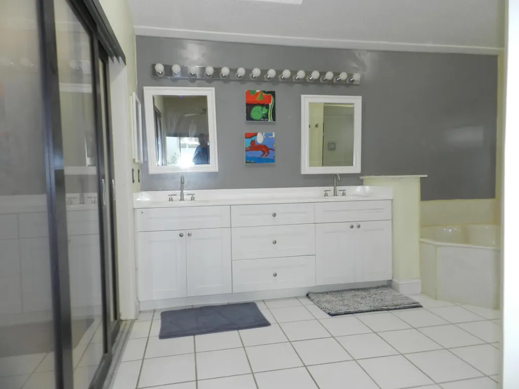 9198 Heathridge Drive West Palm Beach FL 33411