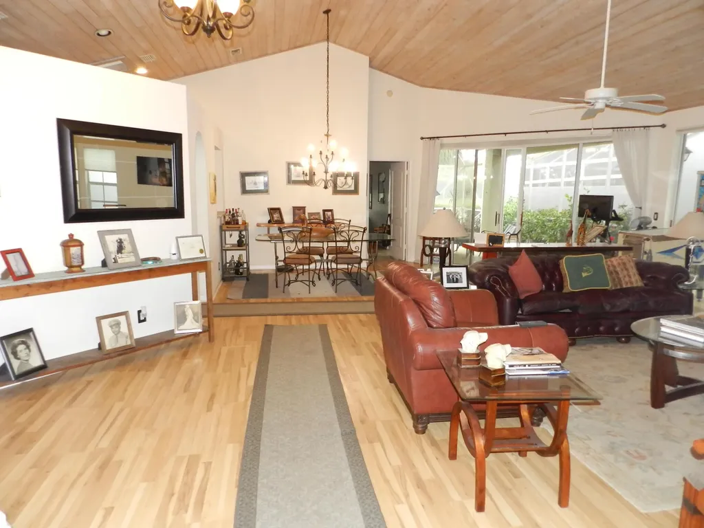 9198 Heathridge Drive West Palm Beach FL 33411