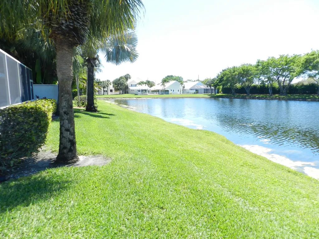 9198 Heathridge Drive West Palm Beach FL 33411