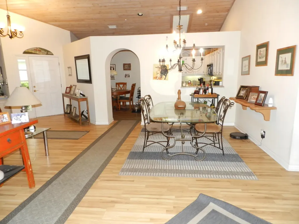 9198 Heathridge Drive West Palm Beach FL 33411