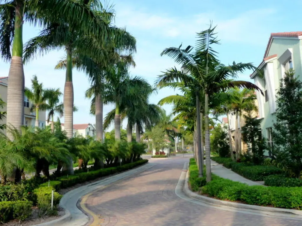 4858 NW 16th Terrace Boca Raton FL 33431