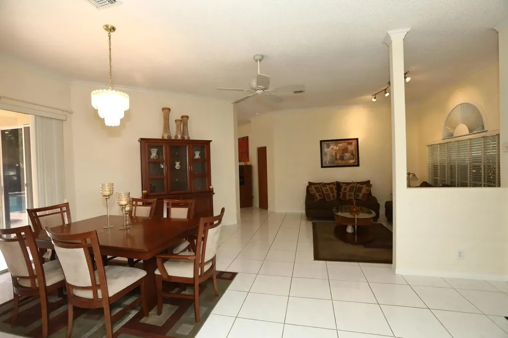 5330 SW 199 Avenue Pembroke Pines FL 33332