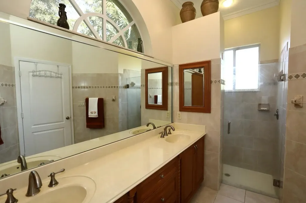 5330 SW 199 Avenue Pembroke Pines FL 33332