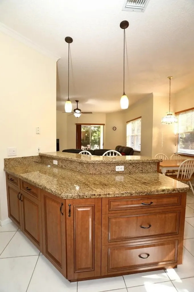 5330 SW 199 Avenue Pembroke Pines FL 33332