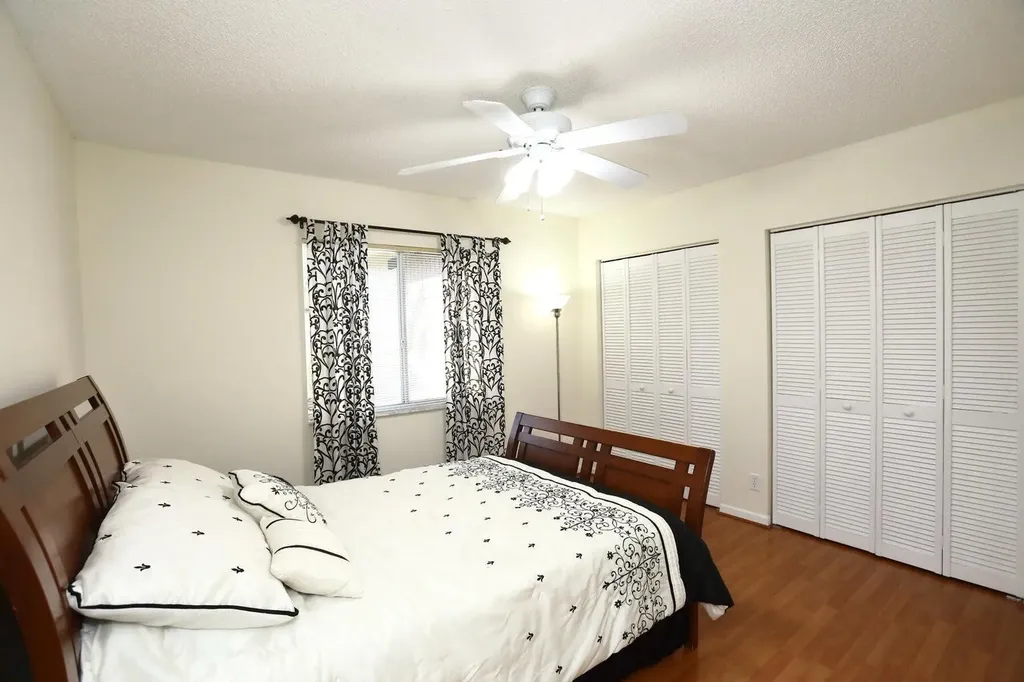 5330 SW 199 Avenue Pembroke Pines FL 33332