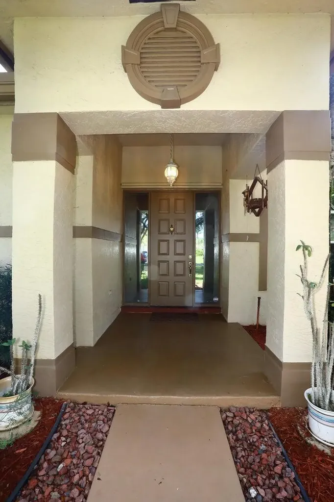 5330 SW 199 Avenue Pembroke Pines FL 33332