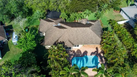 5330 SW 199 Avenue Pembroke Pines FL 33332