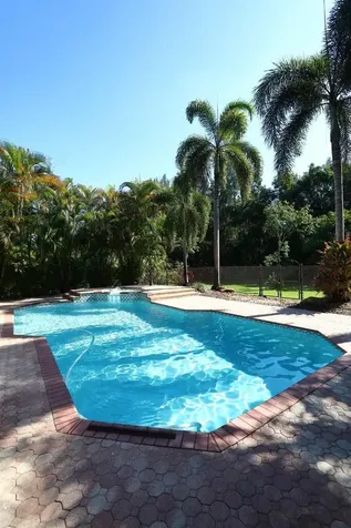 5330 SW 199 Avenue Pembroke Pines FL 33332