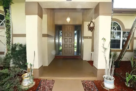 5330 SW 199 Avenue Pembroke Pines FL 33332