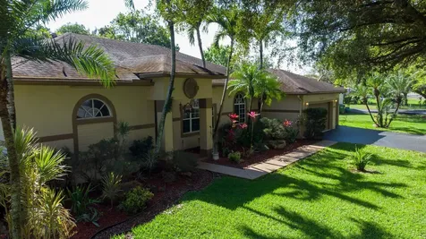 5330 SW 199 Avenue Pembroke Pines FL 33332