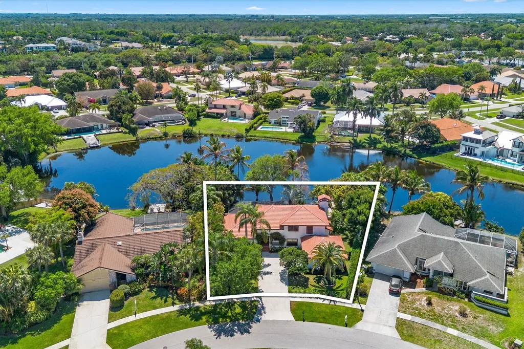 2042 Amesbury Circle Wellington FL 33414