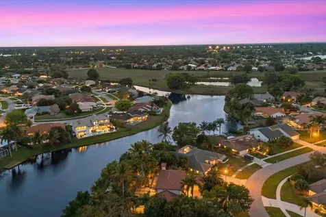 2042 Amesbury Circle Wellington FL 33414