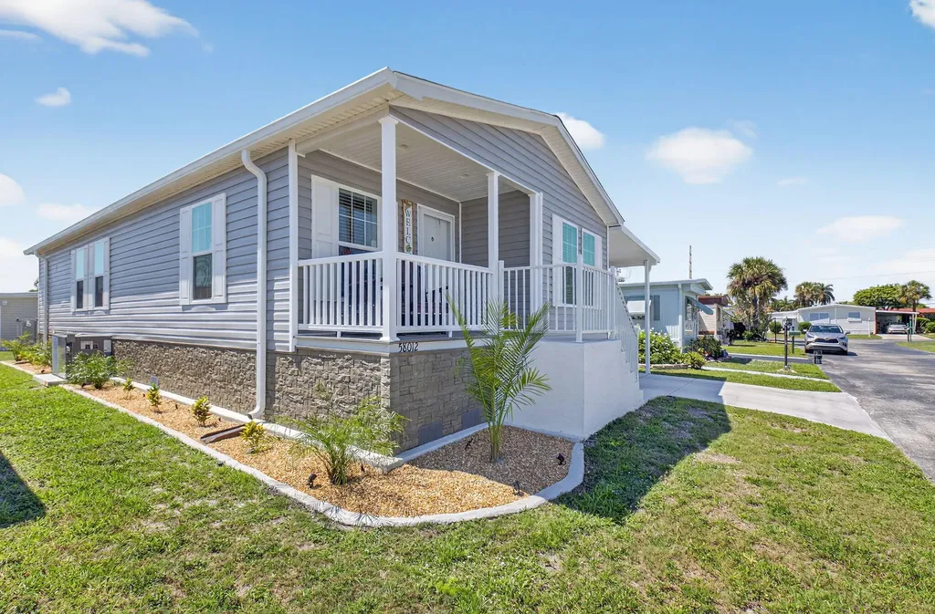 58012 Bahama Bay Boynton Beach FL 33436