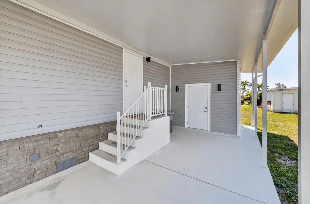 58012 Bahama Bay Boynton Beach FL 33436