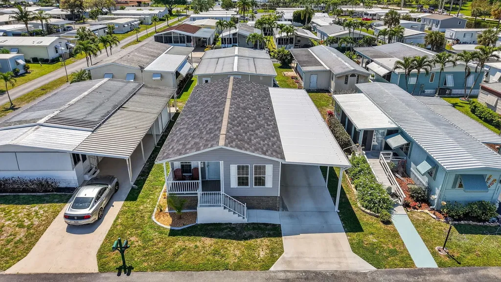 58012 Bahama Bay Boynton Beach FL 33436