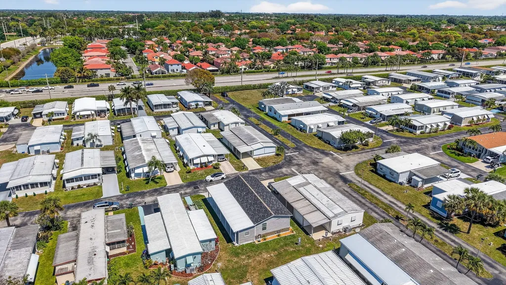 58012 Bahama Bay Boynton Beach FL 33436