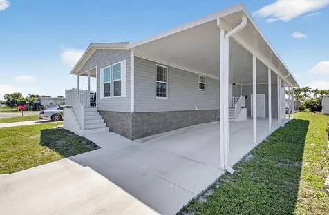 58012 Bahama Bay Boynton Beach FL 33436