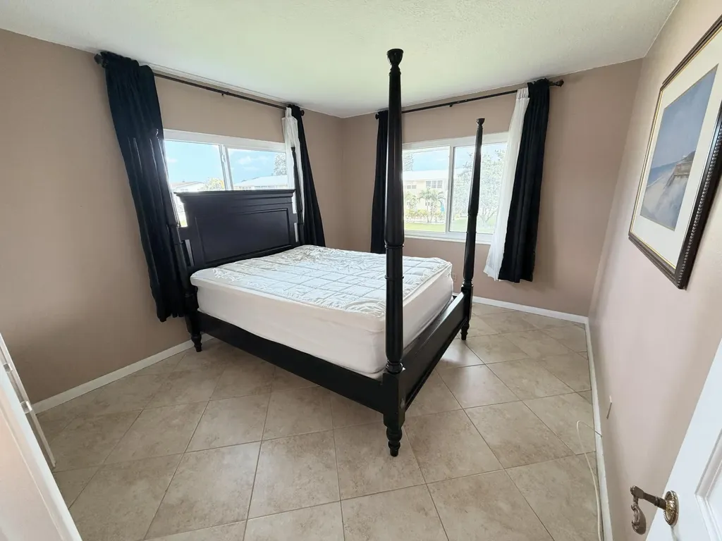 136 Coventry West Palm Beach FL 33417