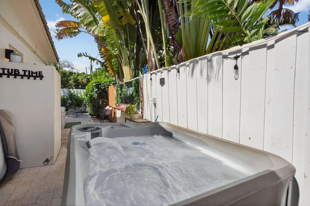 1501 NE 7th Avenue Fort Lauderdale FL 33304
