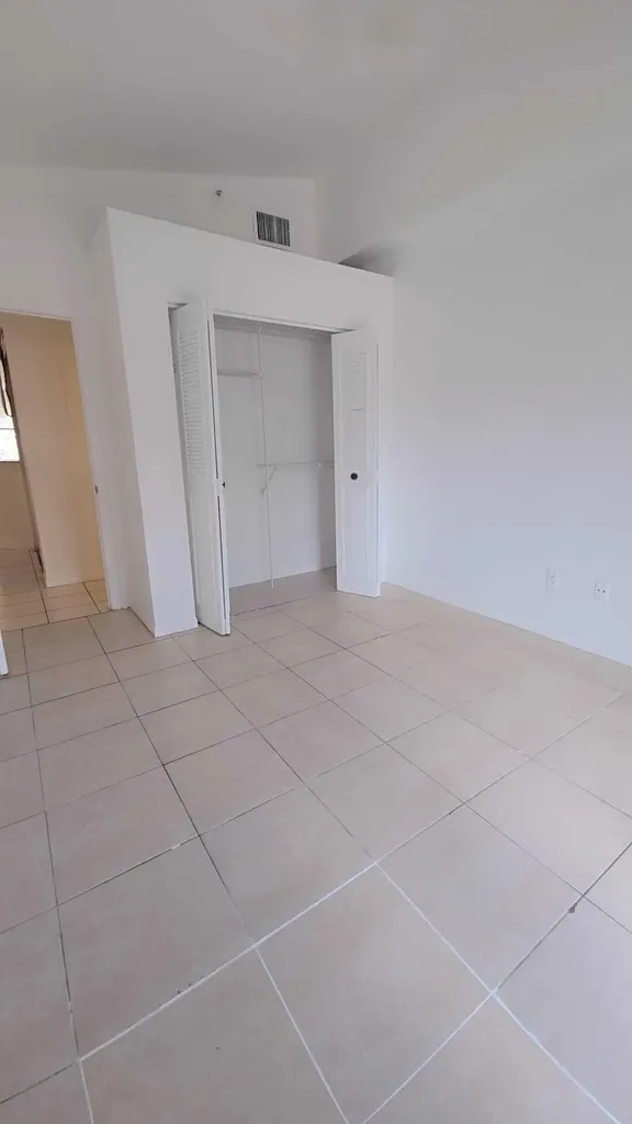 751 SW 148th Avenue Sunrise FL 33325