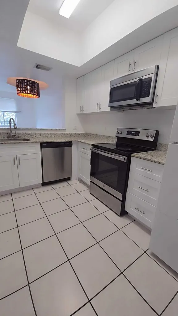 751 SW 148th Avenue Sunrise FL 33325