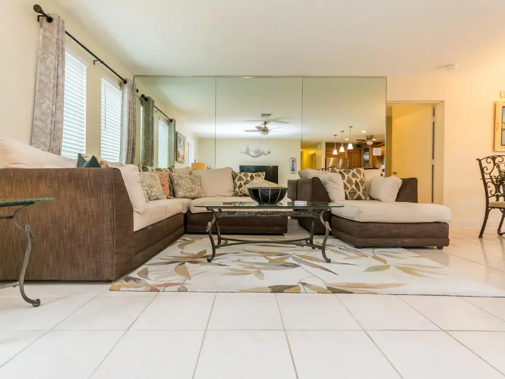4930 NE 27th Avenue Lighthouse Point FL 33064