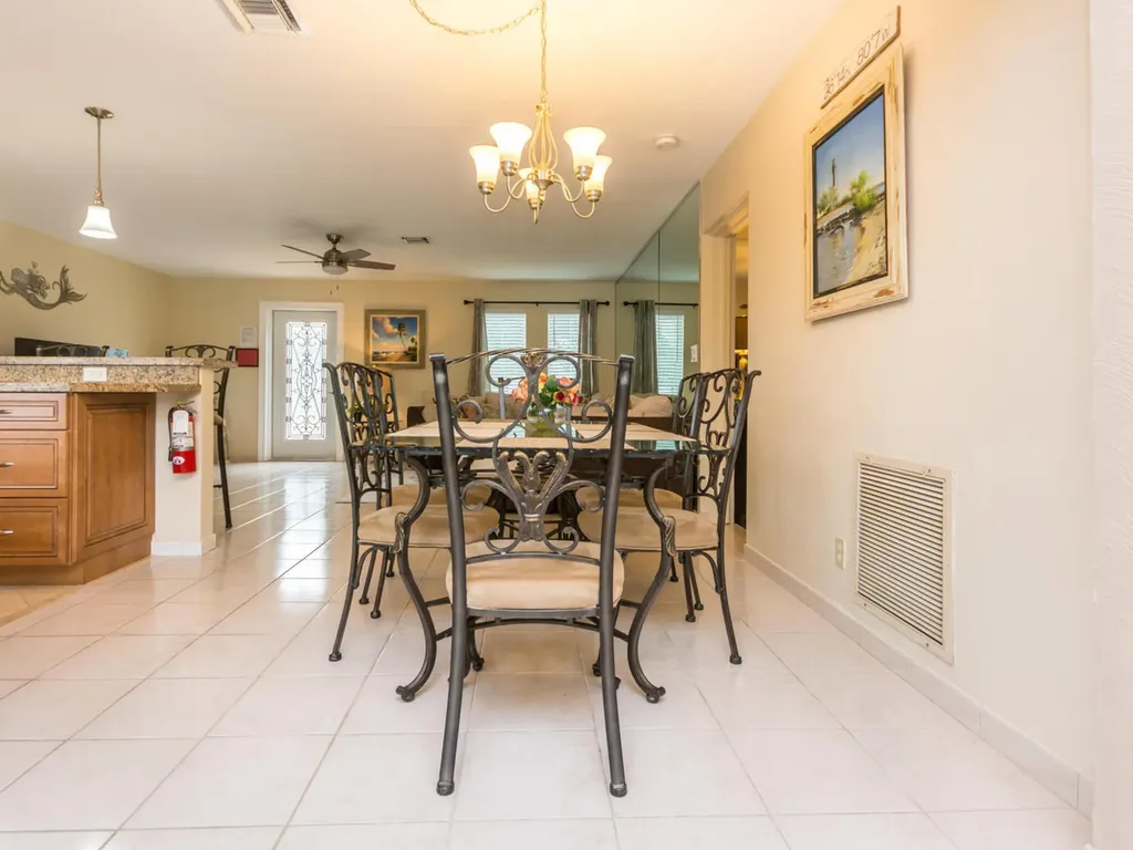 4930 NE 27th Avenue Lighthouse Point FL 33064