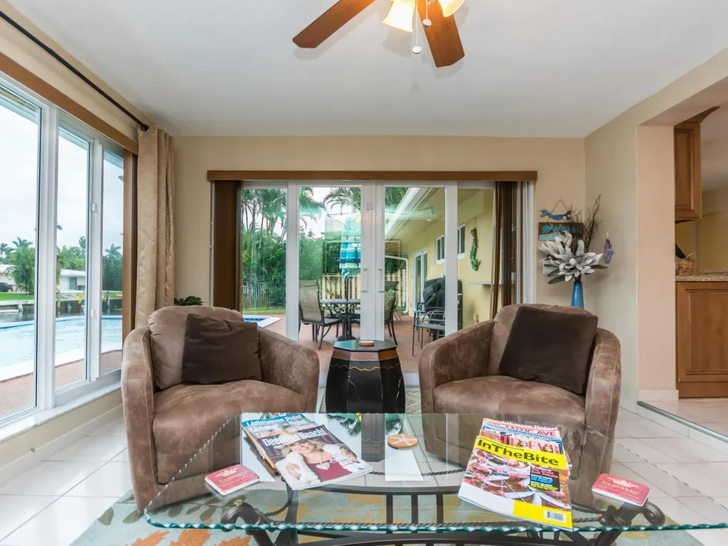 4930 NE 27th Avenue Lighthouse Point FL 33064
