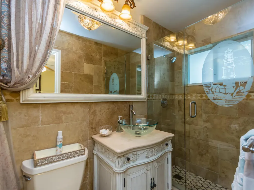 4930 NE 27th Avenue Lighthouse Point FL 33064