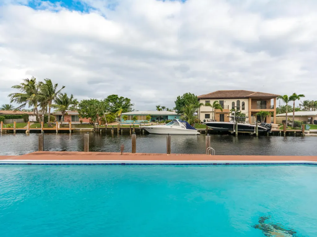 4930 NE 27th Avenue Lighthouse Point FL 33064