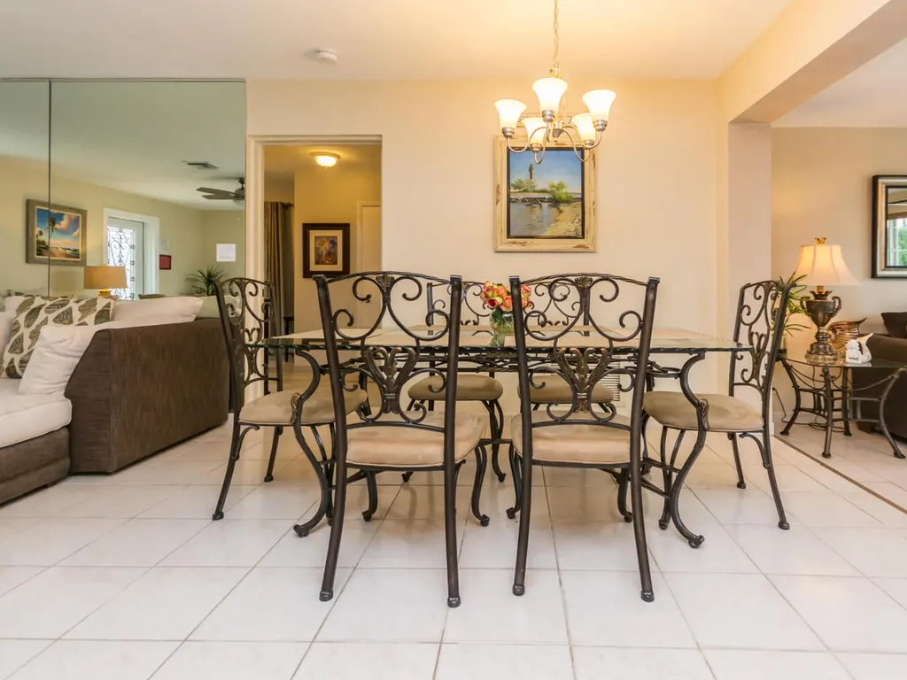 4930 NE 27th Avenue Lighthouse Point FL 33064