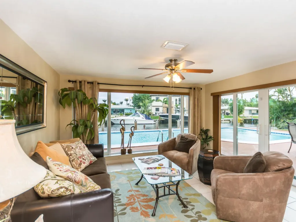 4930 NE 27th Avenue Lighthouse Point FL 33064