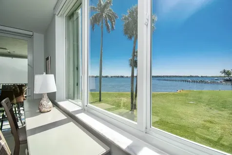8200 Lakeshore Drive Hypoluxo FL 33462