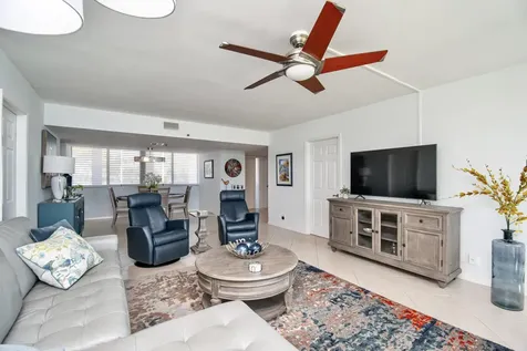 8200 Lakeshore Drive Hypoluxo FL 33462