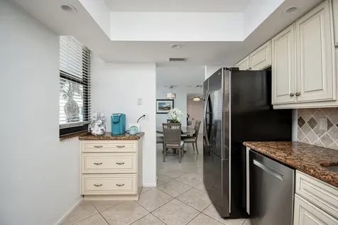 8200 Lakeshore Drive Hypoluxo FL 33462