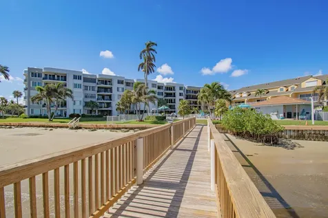 8200 Lakeshore Drive Hypoluxo FL 33462