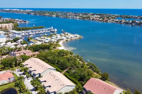 8200 Lakeshore Drive Hypoluxo FL 33462