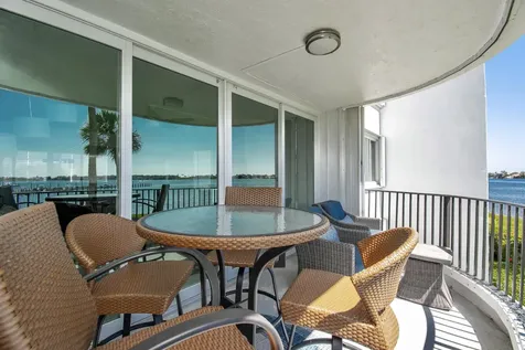 8200 Lakeshore Drive Hypoluxo FL 33462