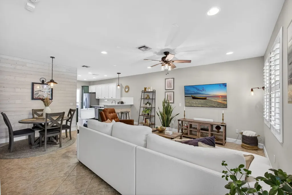 1122 Dakota Drive Jupiter FL 33458