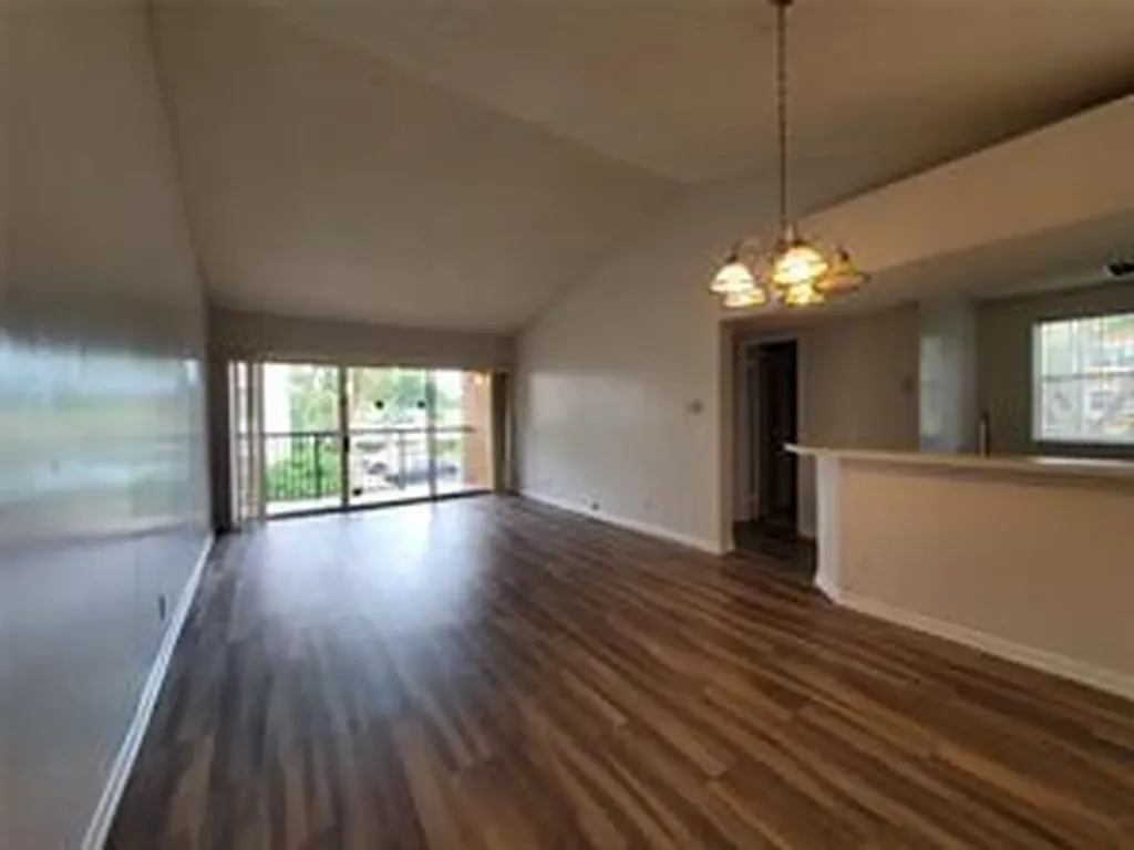 8871 Wiles Road Coral Springs FL 33067