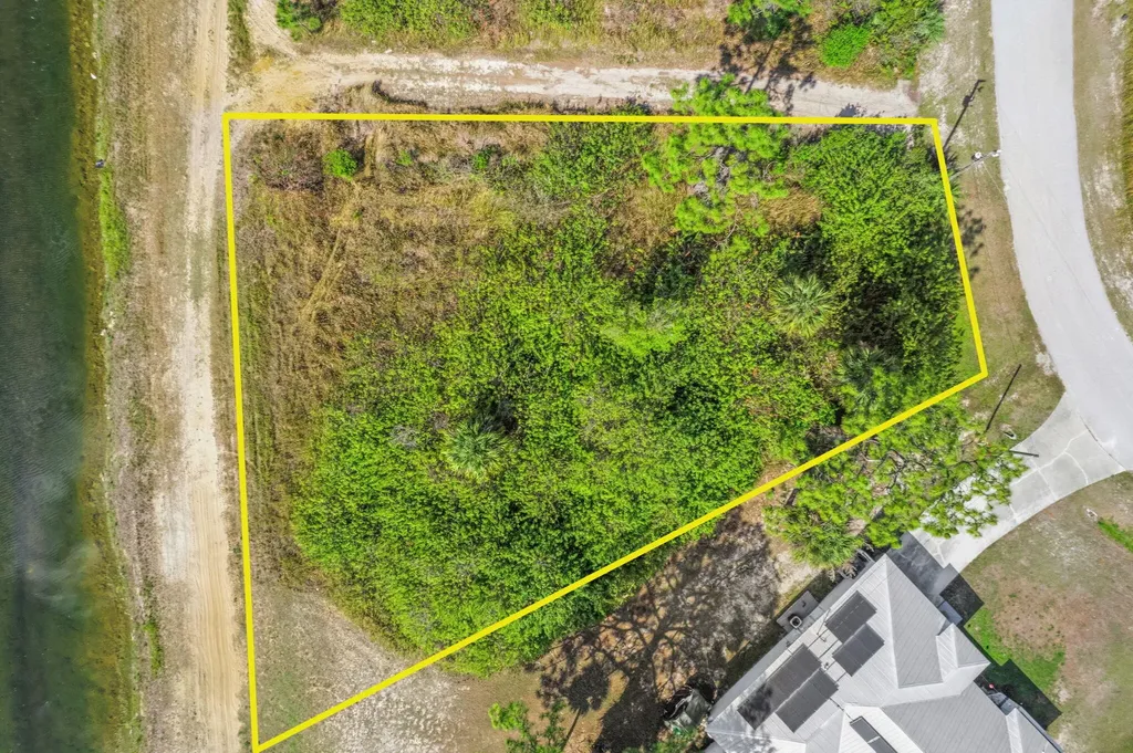 755 Longbow Lane Lehigh Acres FL 33972