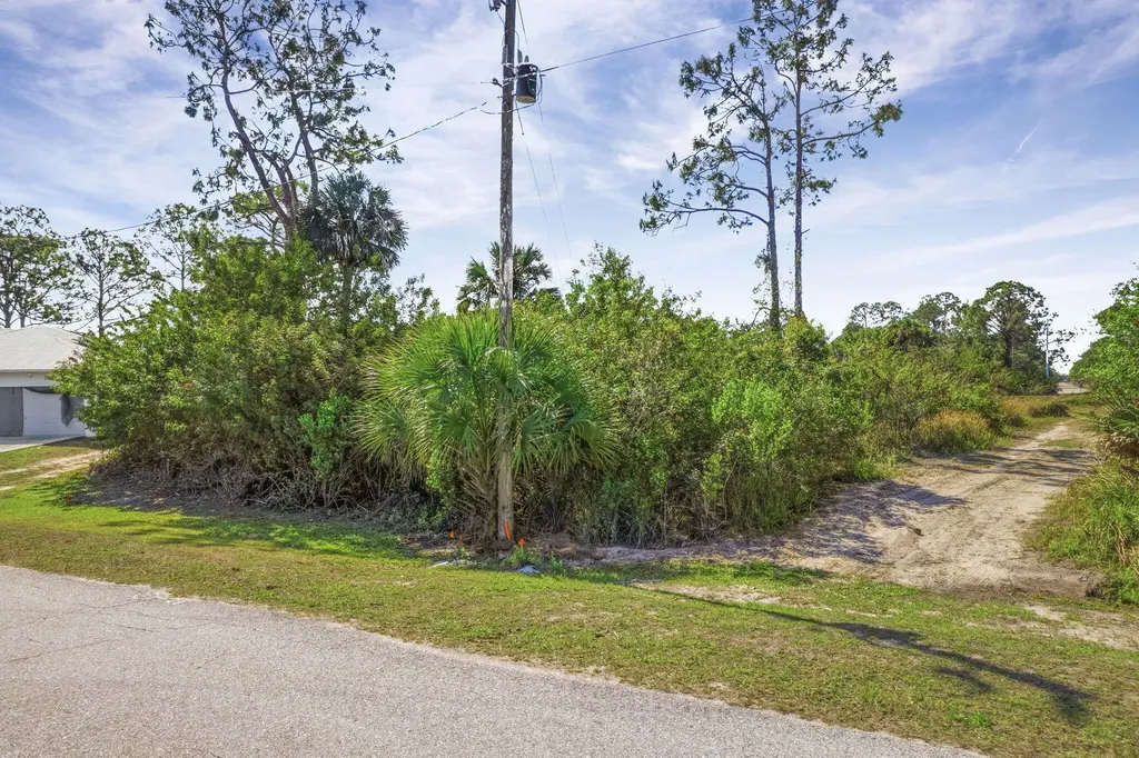 755 Longbow Lane Lehigh Acres FL 33972
