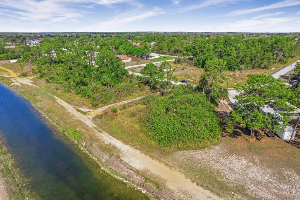 755 Longbow Lane Lehigh Acres FL 33972