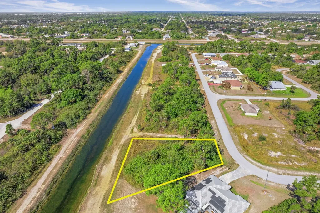755 Longbow Lane Lehigh Acres FL 33972
