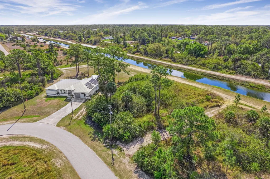 755 Longbow Lane Lehigh Acres FL 33972