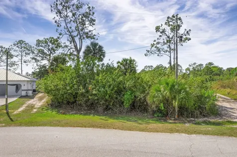755 Longbow Lane Lehigh Acres FL 33972