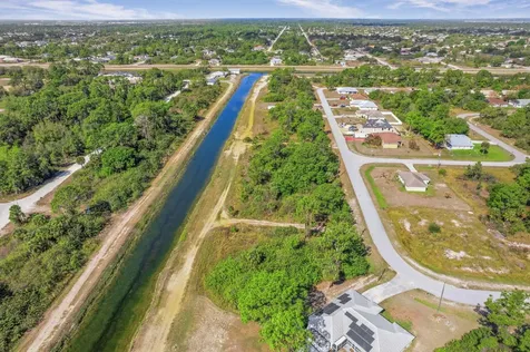 755 Longbow Lane Lehigh Acres FL 33972