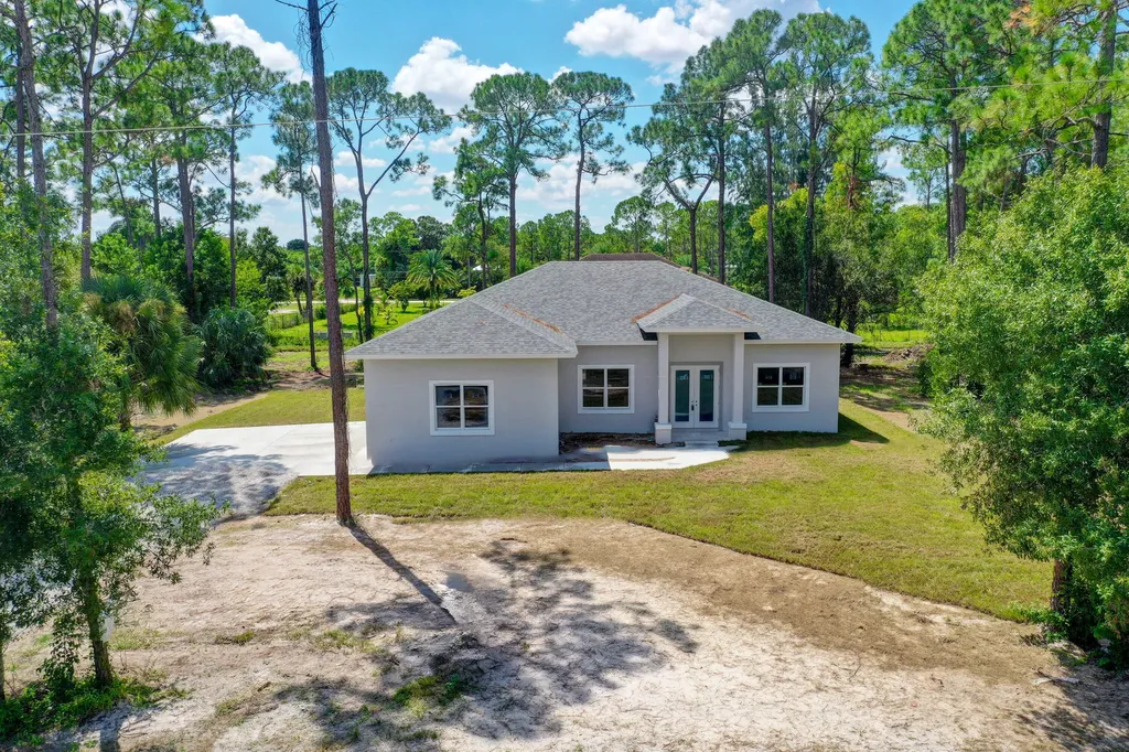 17944 N 38th Lane Lane N The Acreage FL 33470