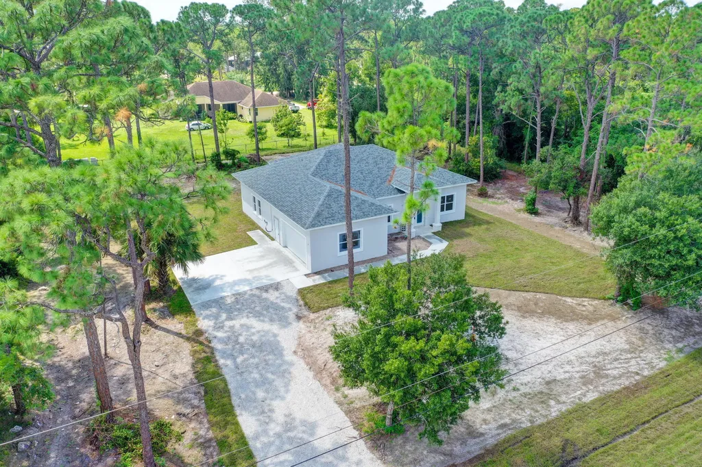 17944 N 38th Lane Lane N The Acreage FL 33470